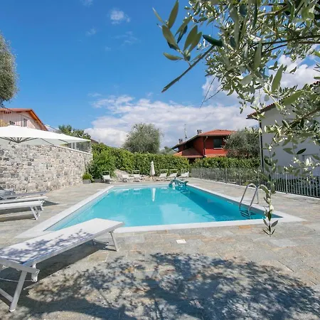 公寓 Sleeps 6 Pool Air Con