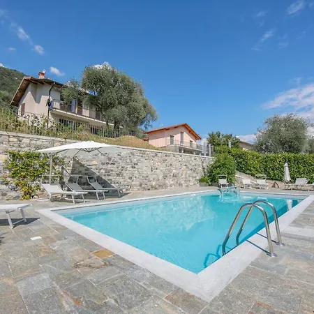 公寓 Sleeps 6 Pool Air Con